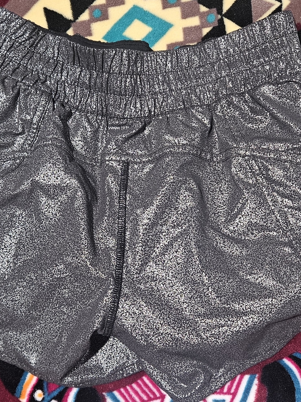 lululemon athletica Metallic Gray Hotty Hots